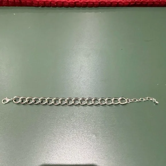 Uncommon James Dynasty Bracelet in Silver - Picture 2 of 5